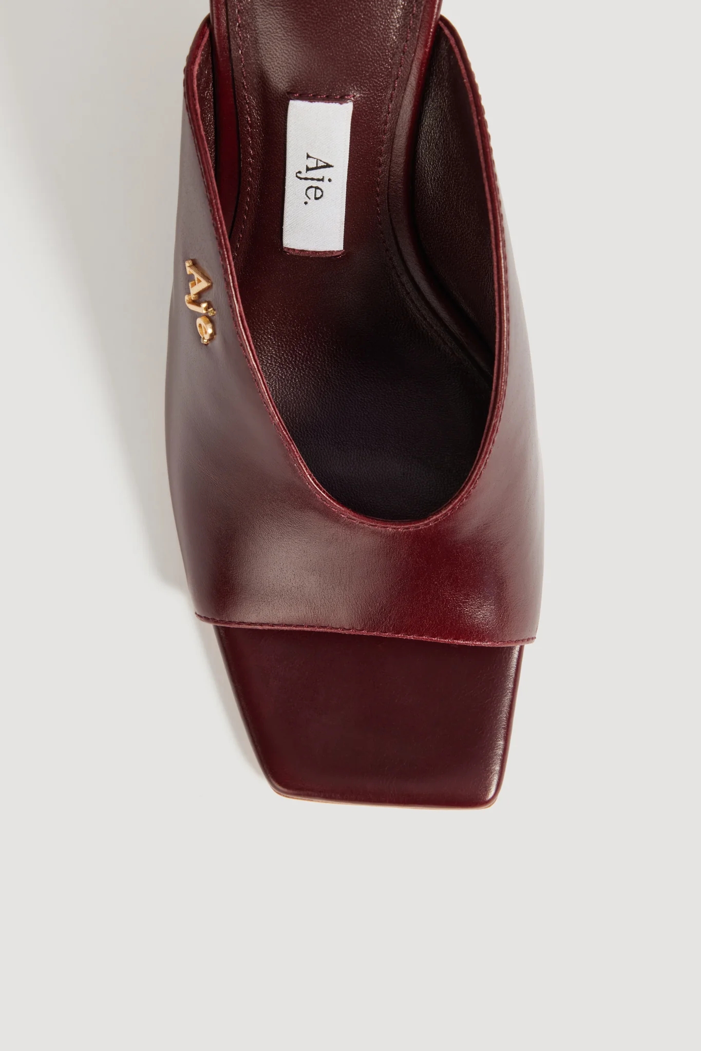 Nokaya Wedge Mule