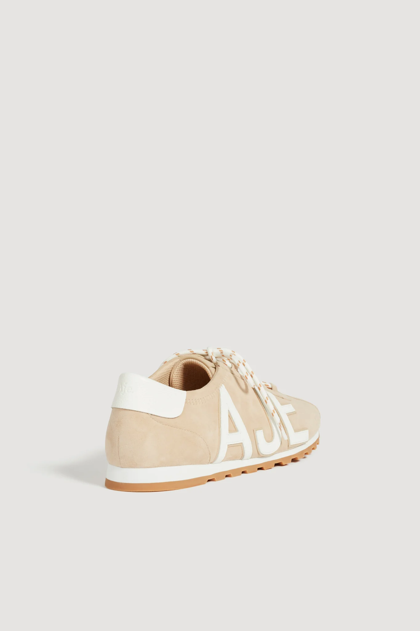 Valli Logo Trainer
