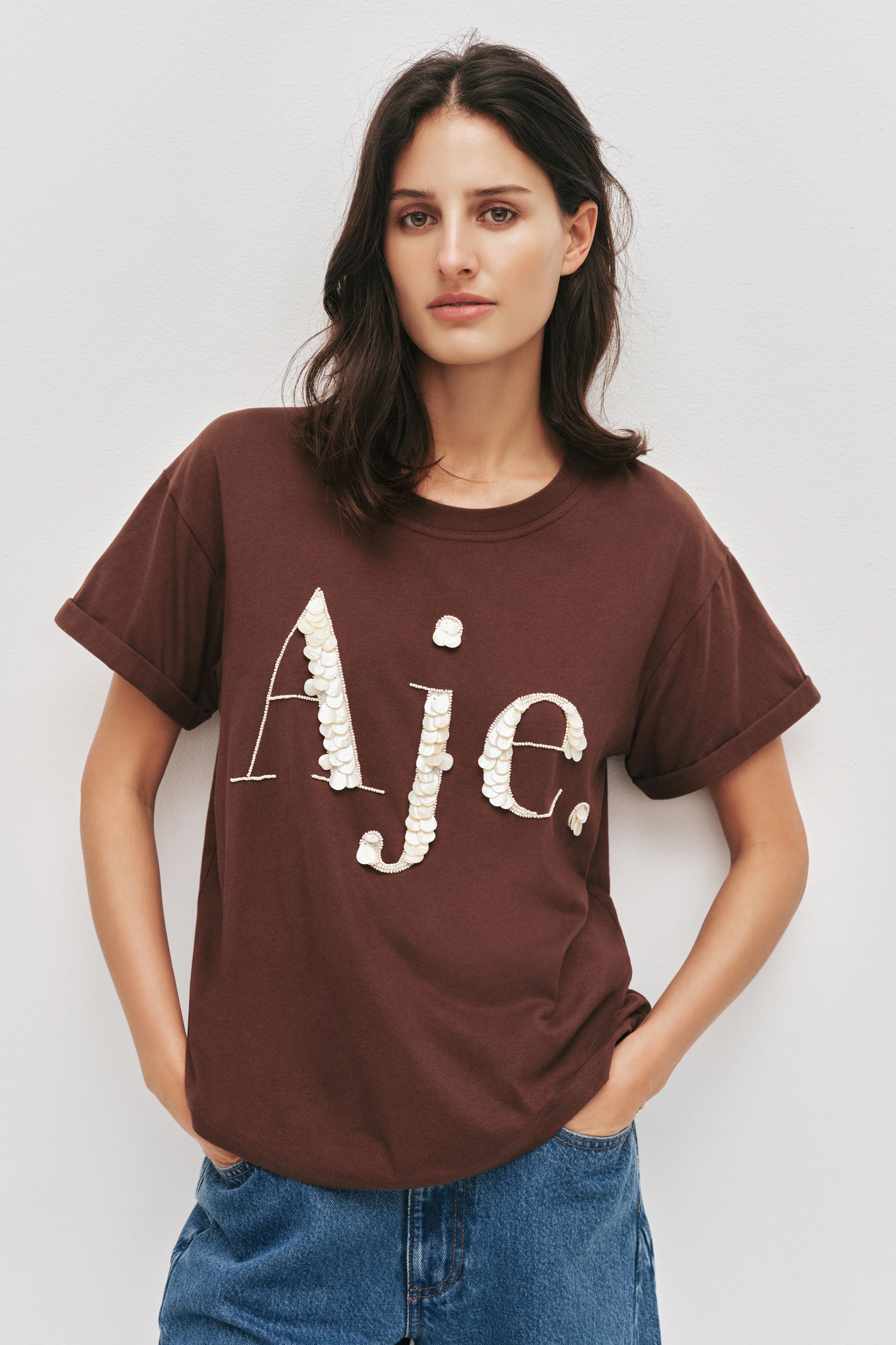 4908-pippa-pearl-logo-tee-3.webp Pippa Pearl Logo Tee