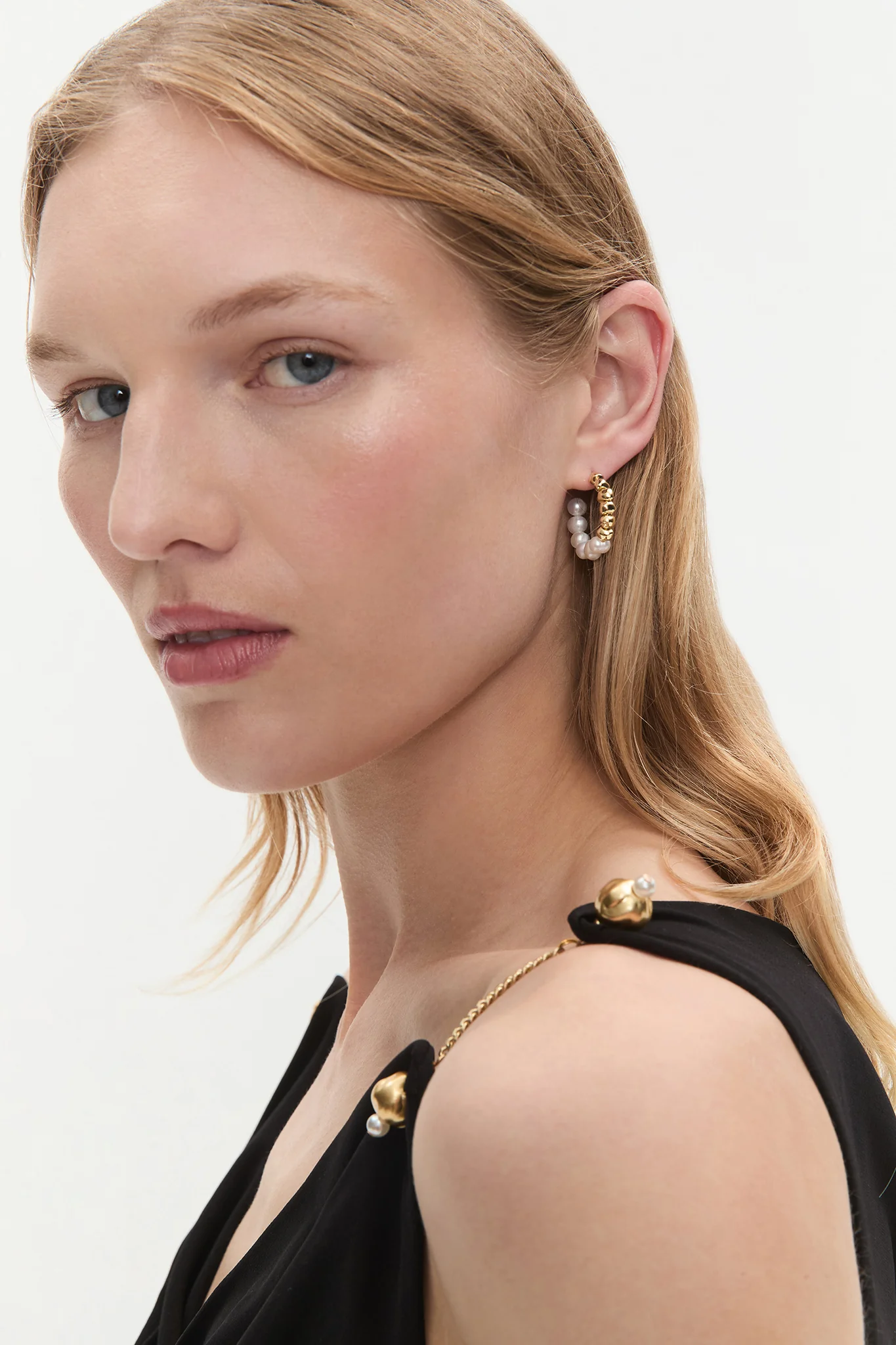 5384-astral-pearl-hoop-stud-3.webp Astral Pearl Hoop Stud