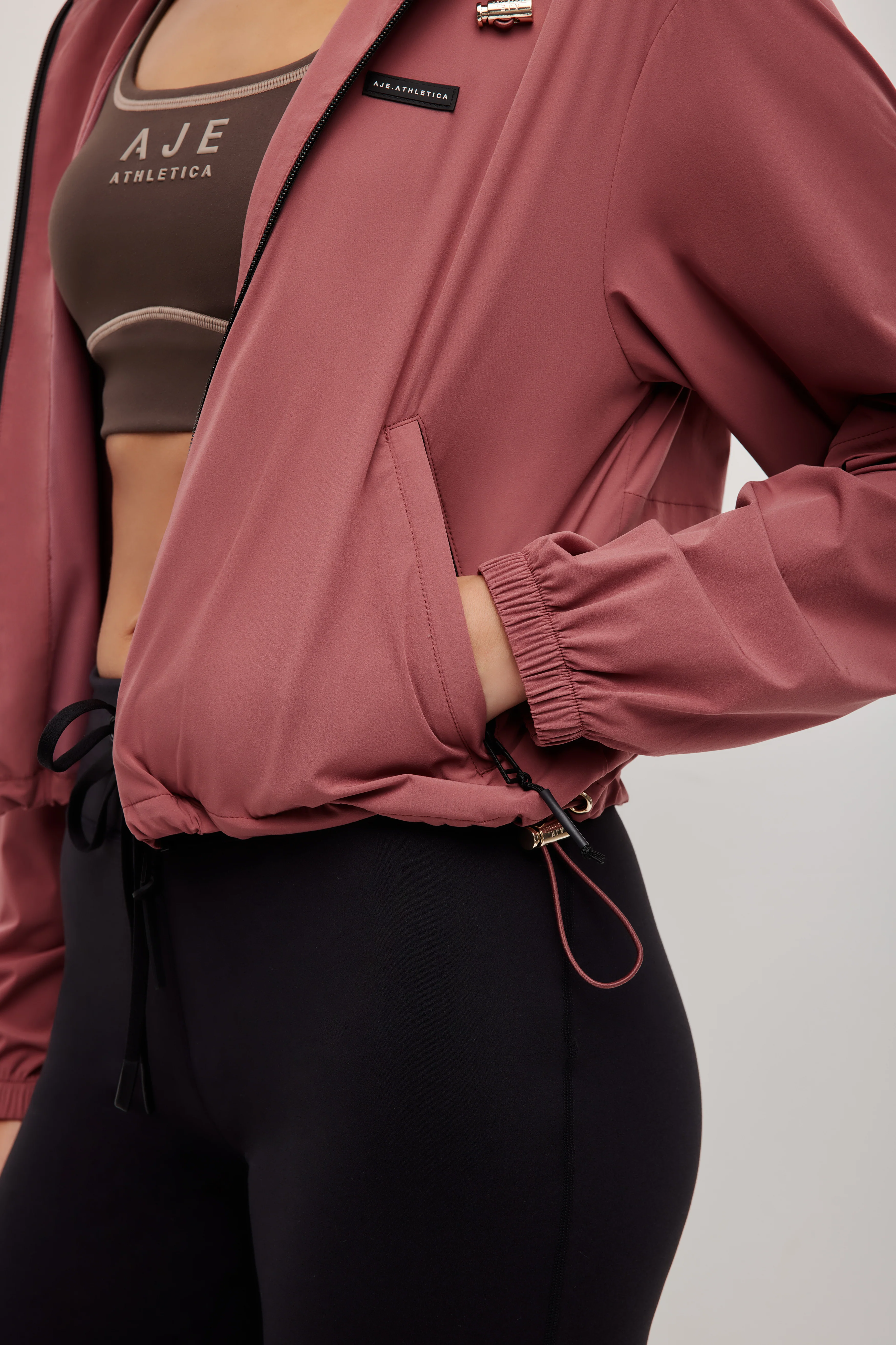 6293-hooded-running-jacket-716-5.webp Hooded Running Jacket 716