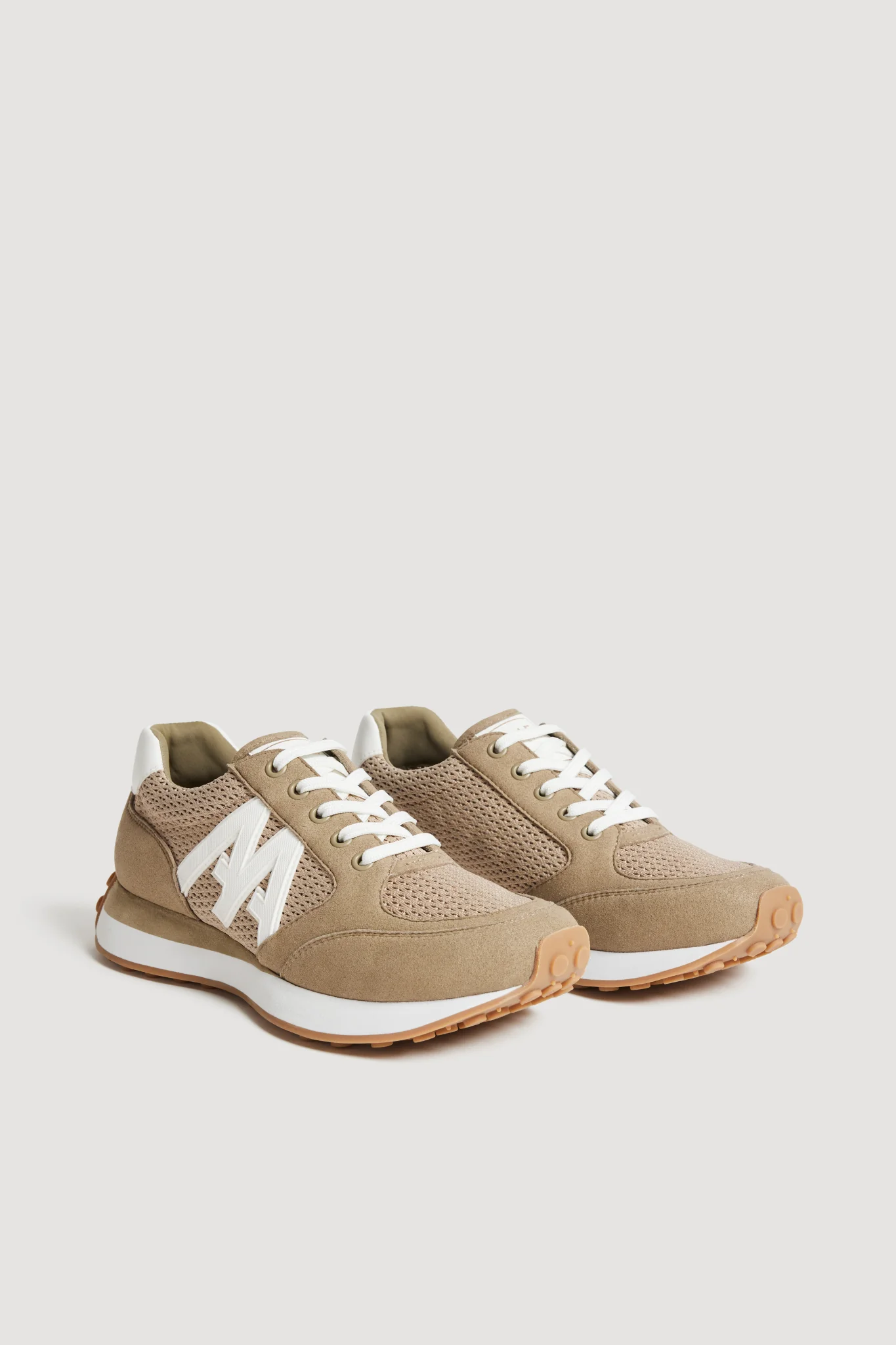 A.a Logo Trainer 923