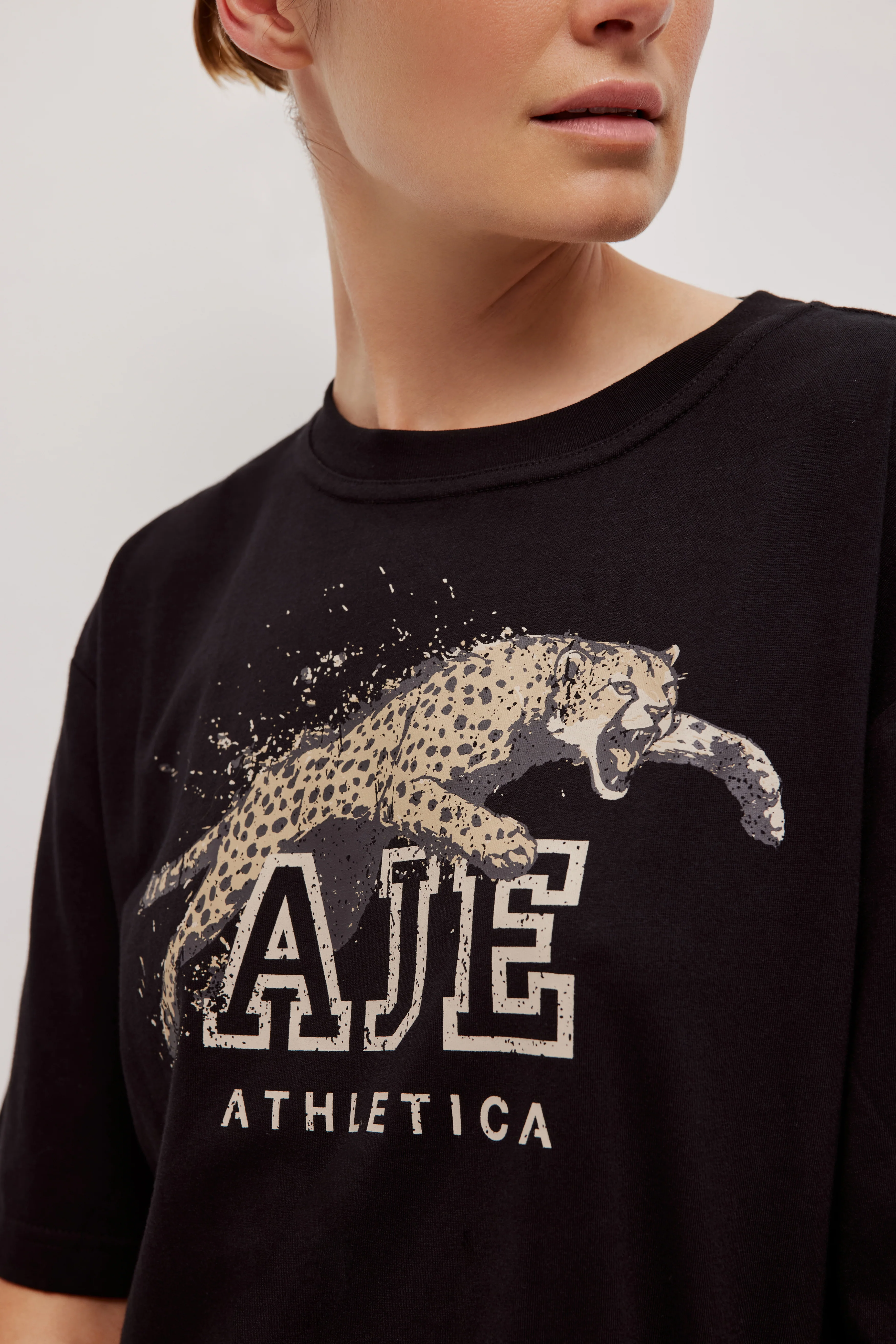 Animal Logo Tee 102