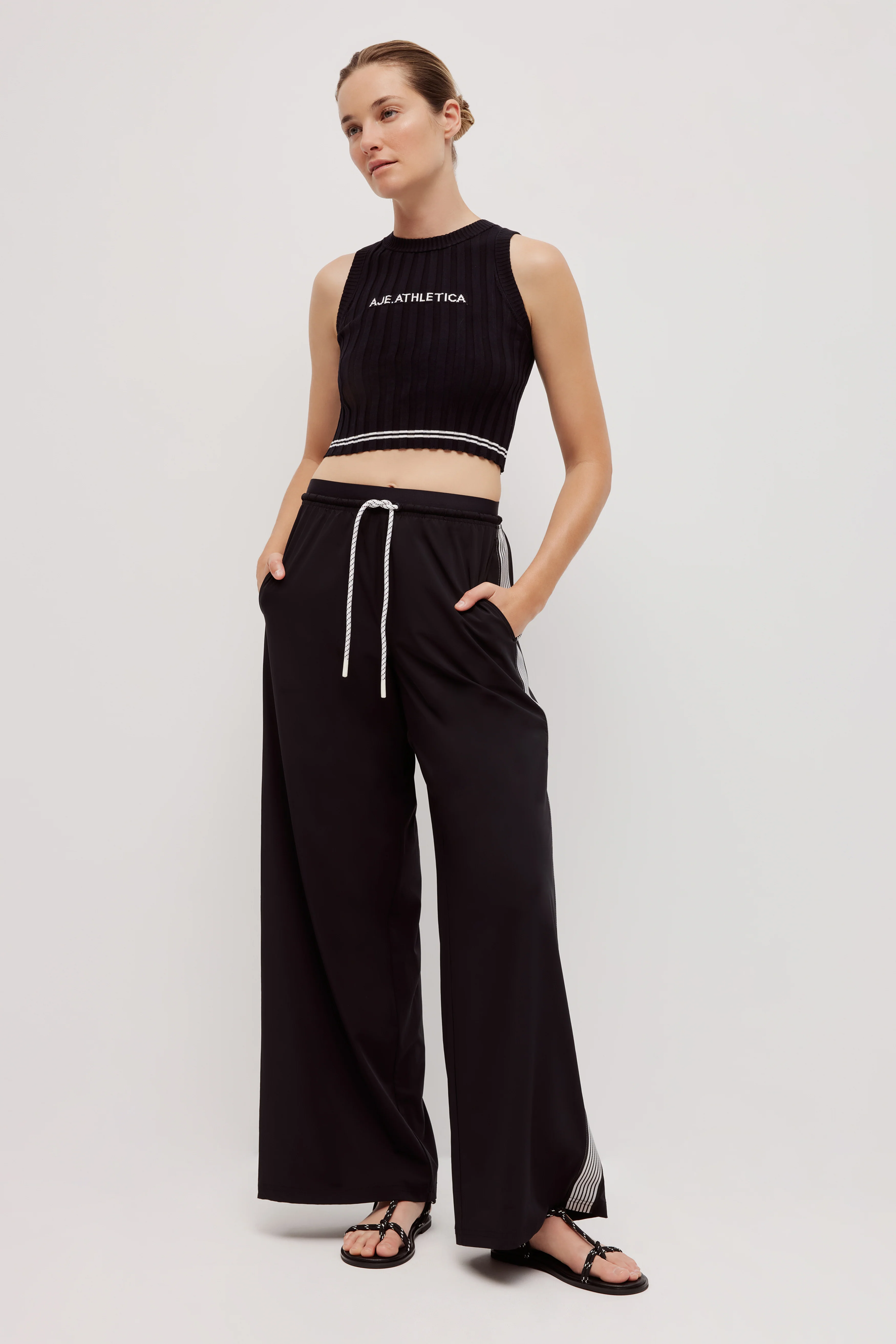 Crop Knit Logo Tank 135