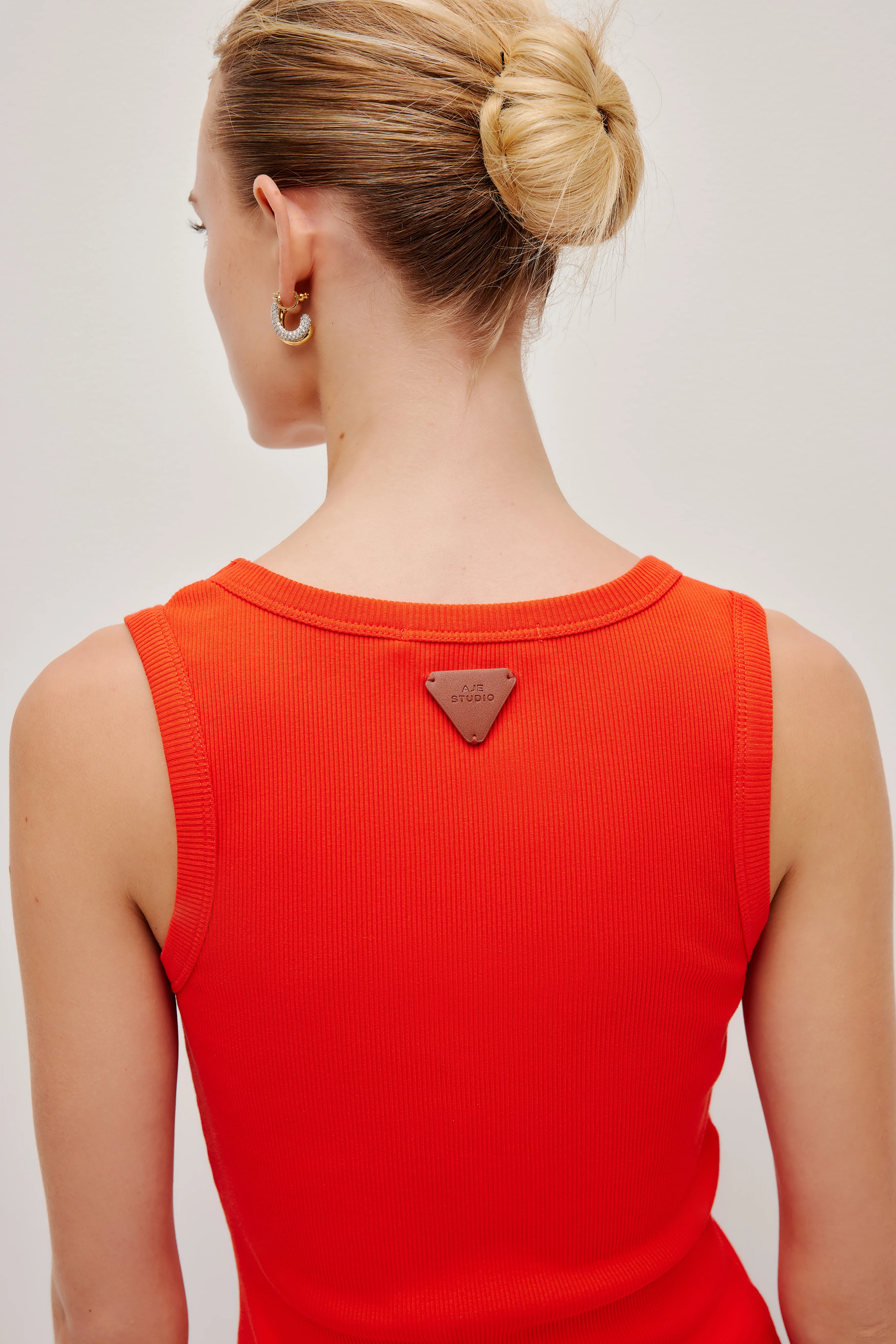 Monroe V-Neck Tank