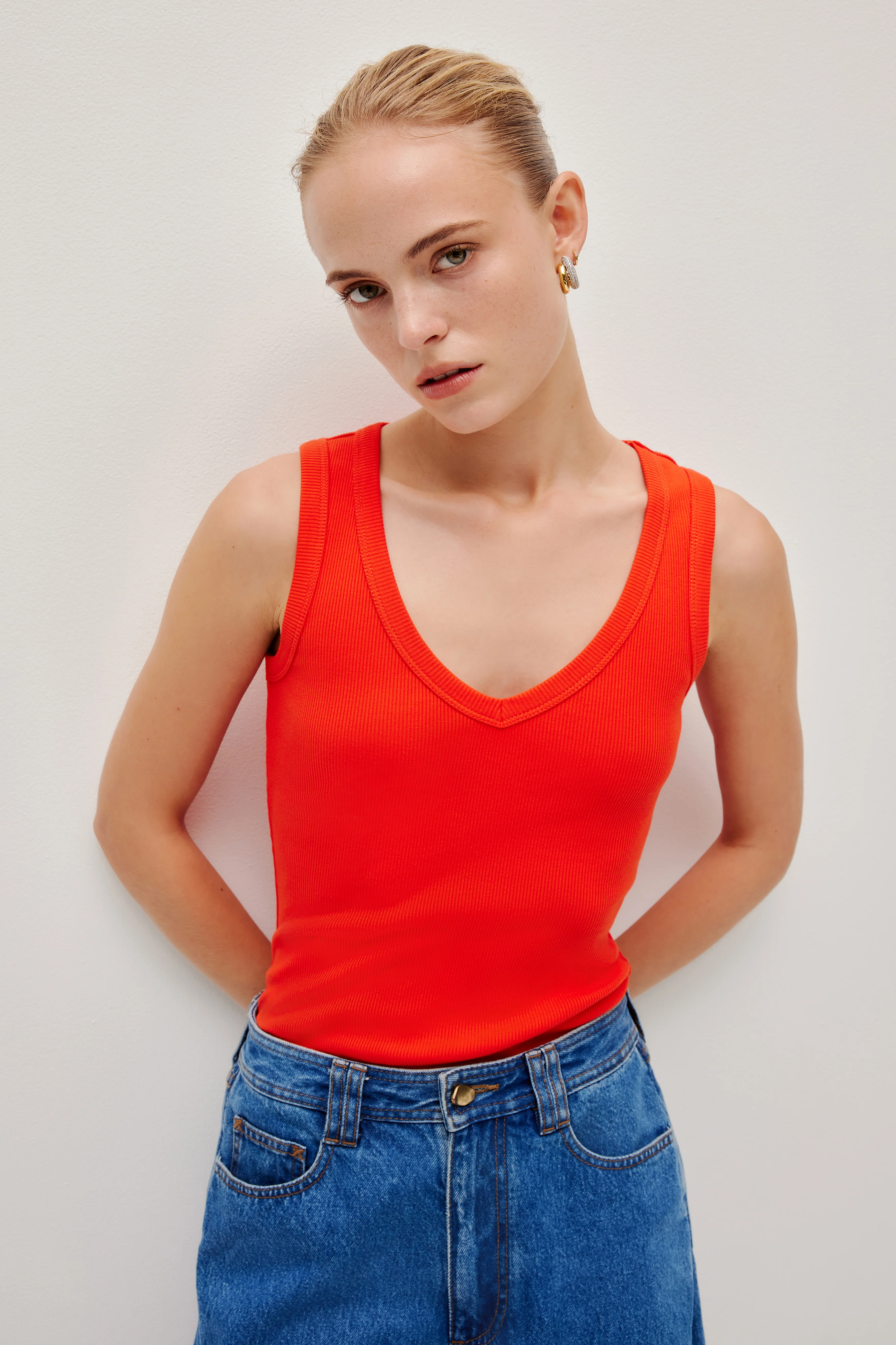 Monroe V-Neck Tank