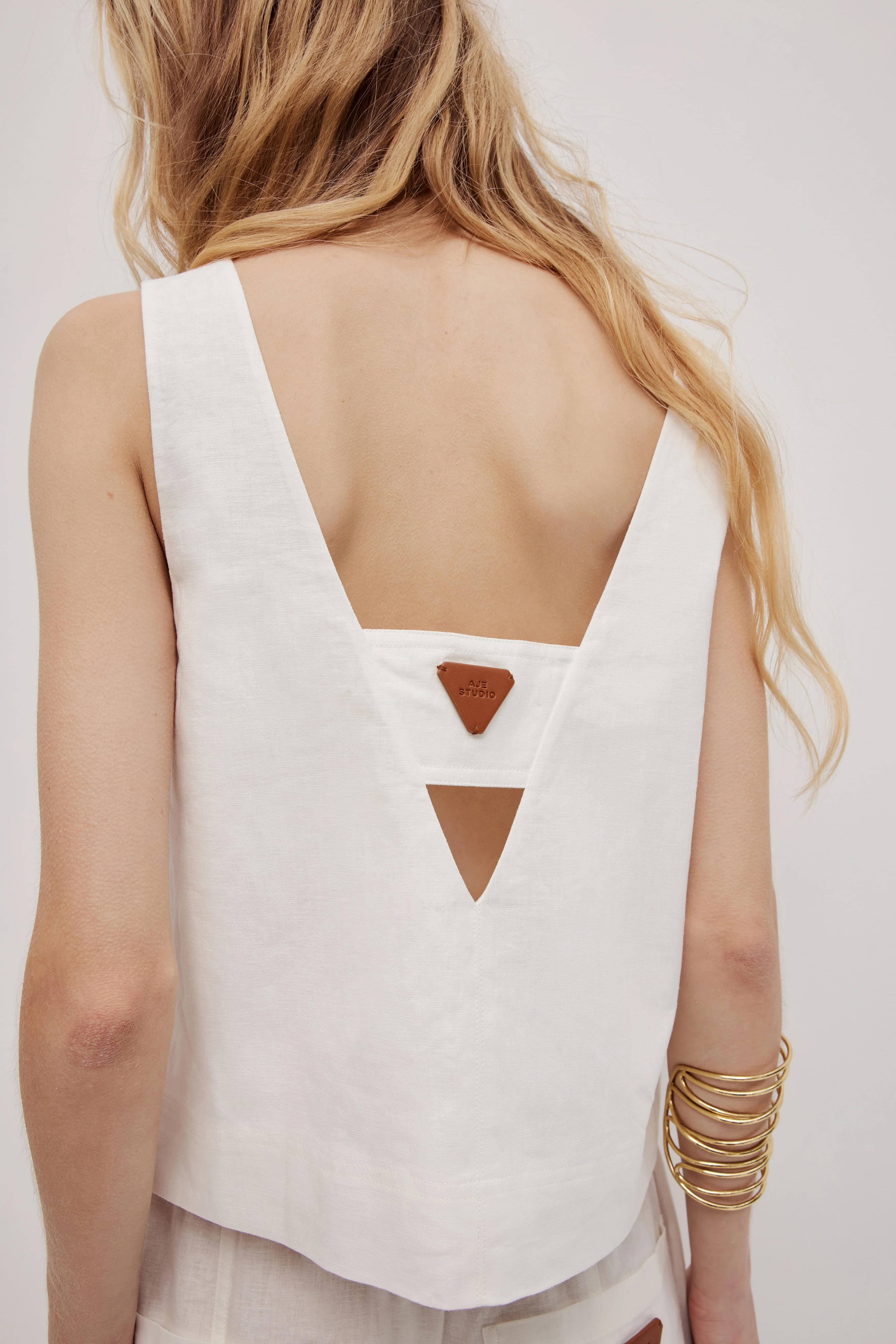 Sable V Neck Top