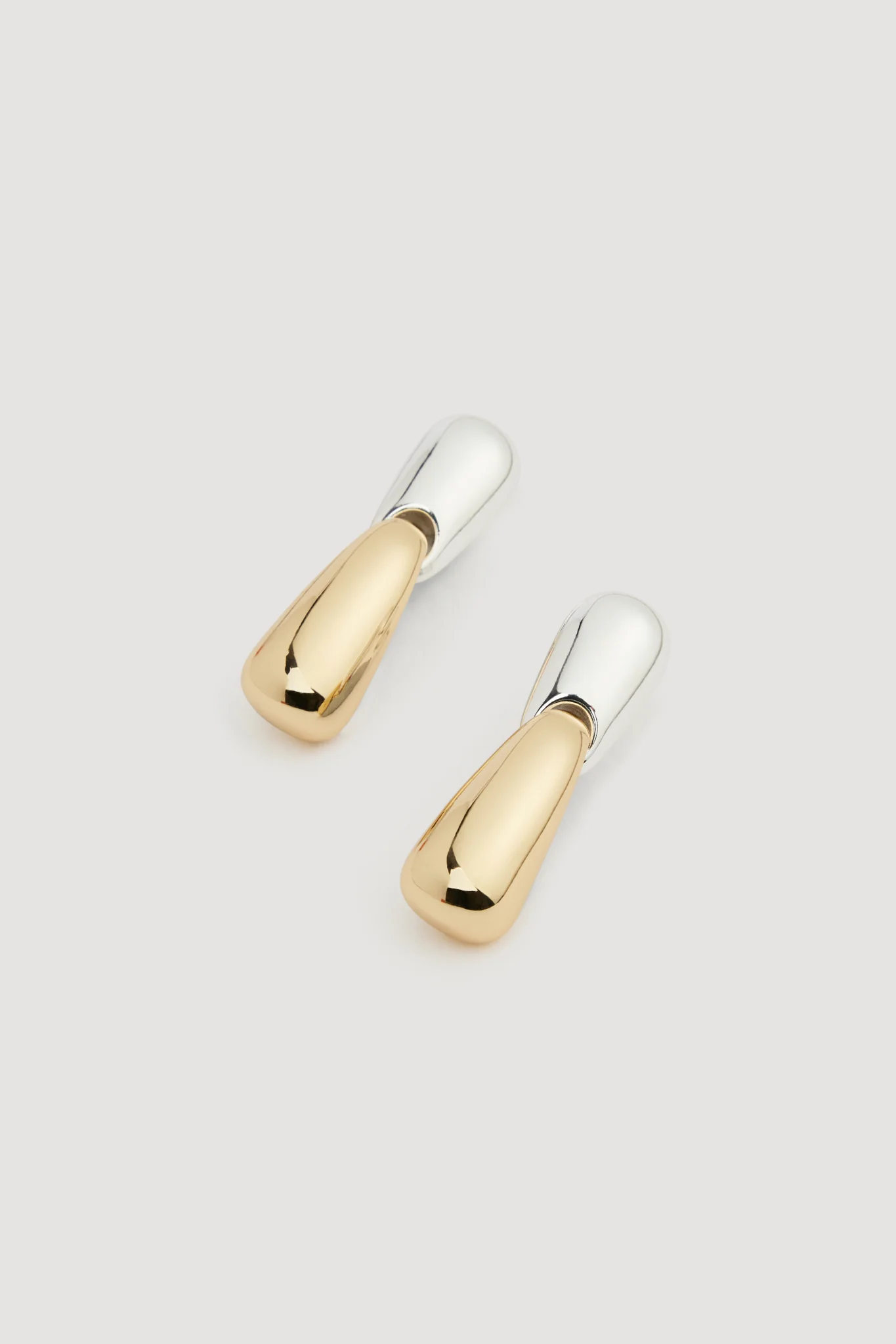 Enchant Drop Stud