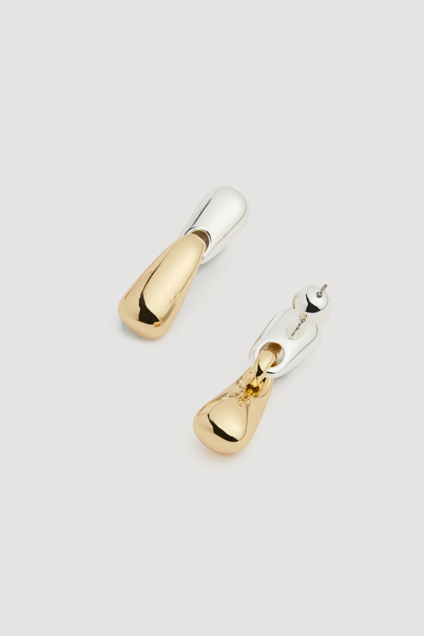 Enchant Drop Stud