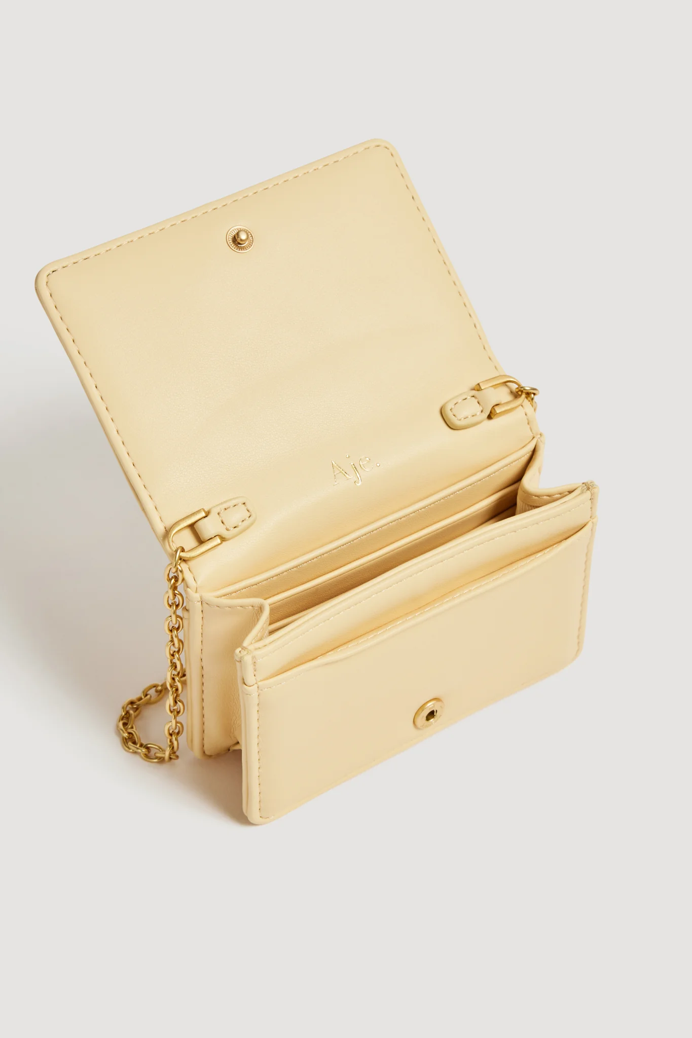 Vera Wallet Crossbody