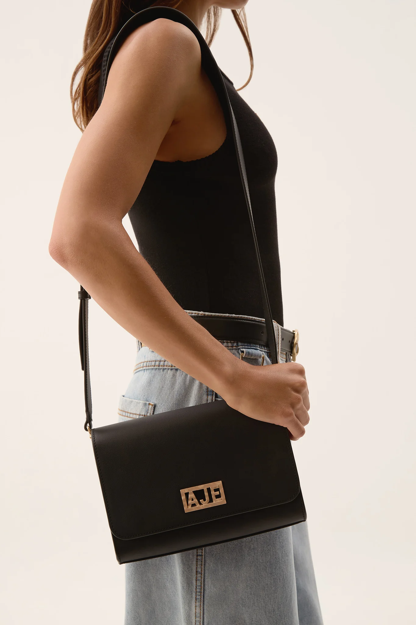 7283-manon-large-crossbody-7.webp Manon Large Crossbody