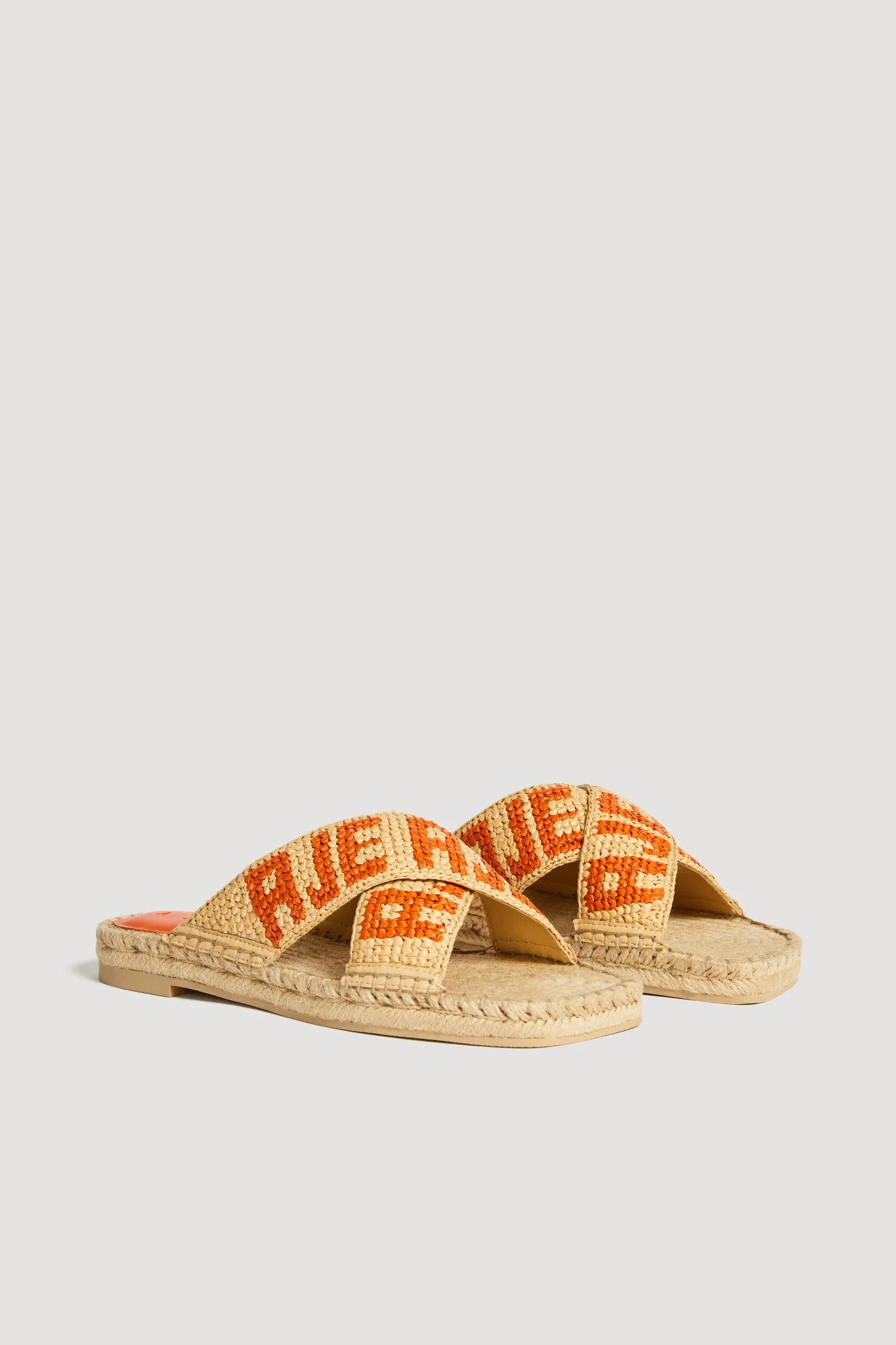 Maisie Logo Slide