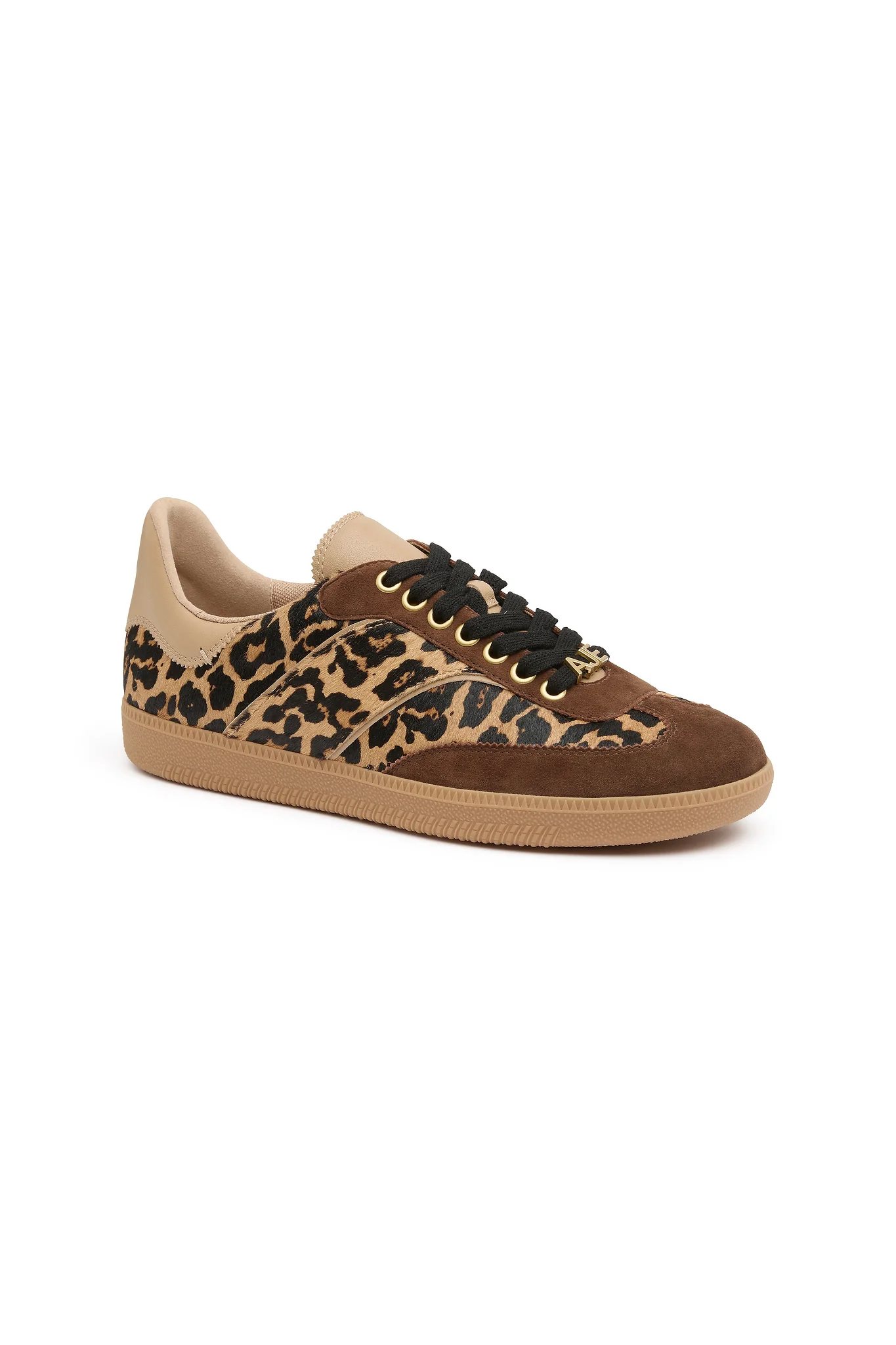 7440-colby-trainer-2.webp Colby Trainer
