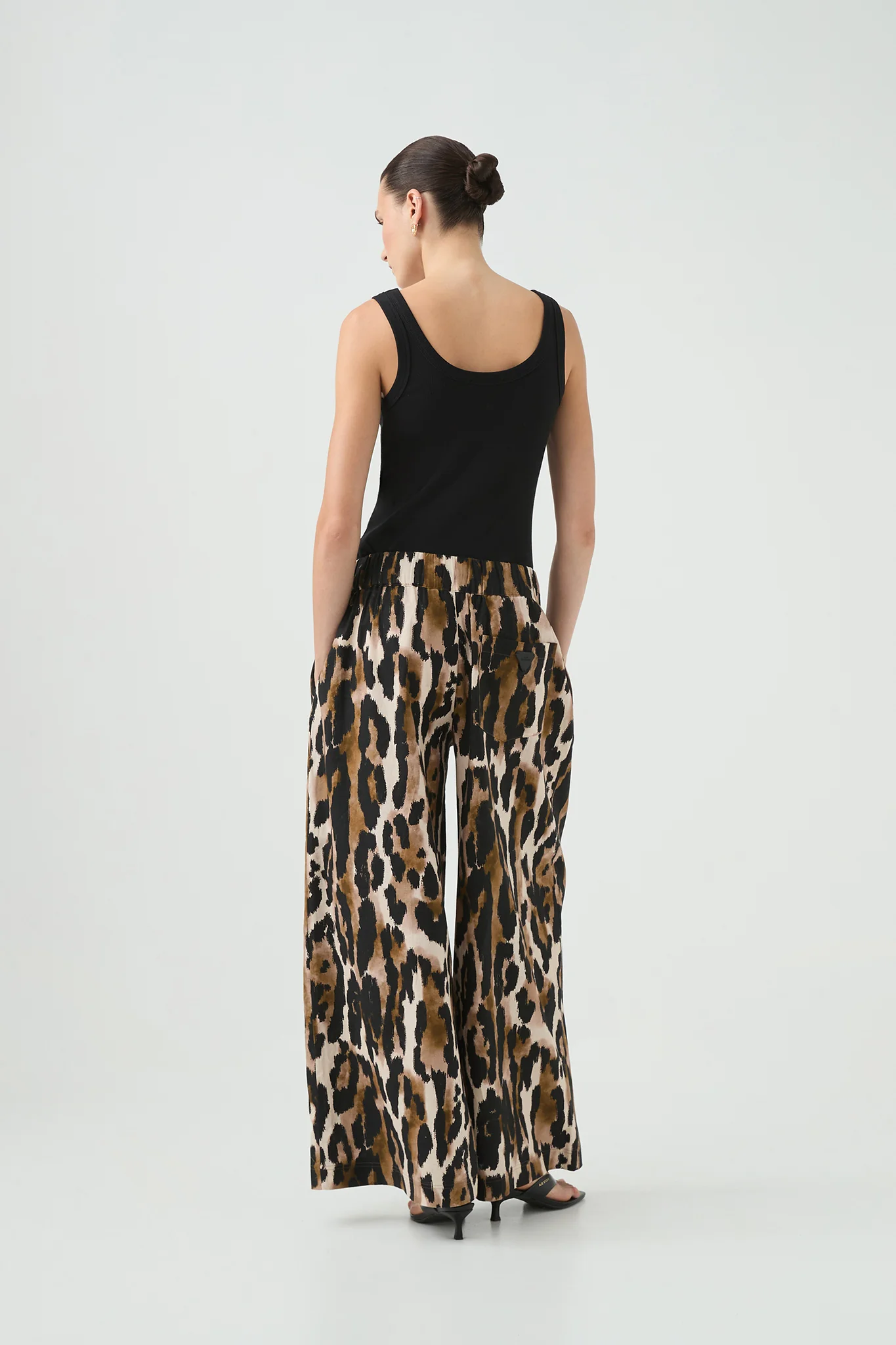 7785-airlie-relaxed-pants-7.webp Airlie Relaxed Pants