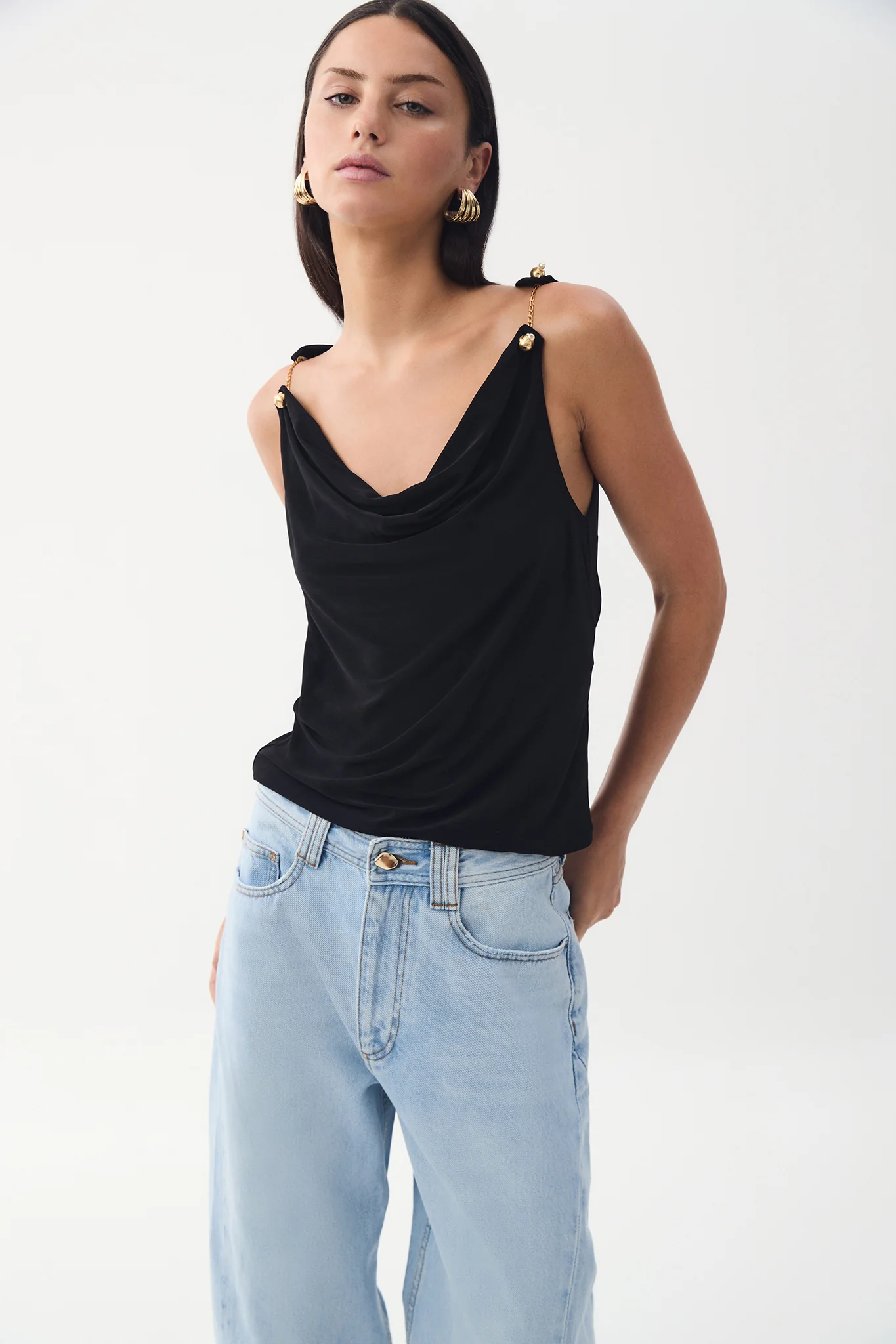 Peyton Hardware Tank