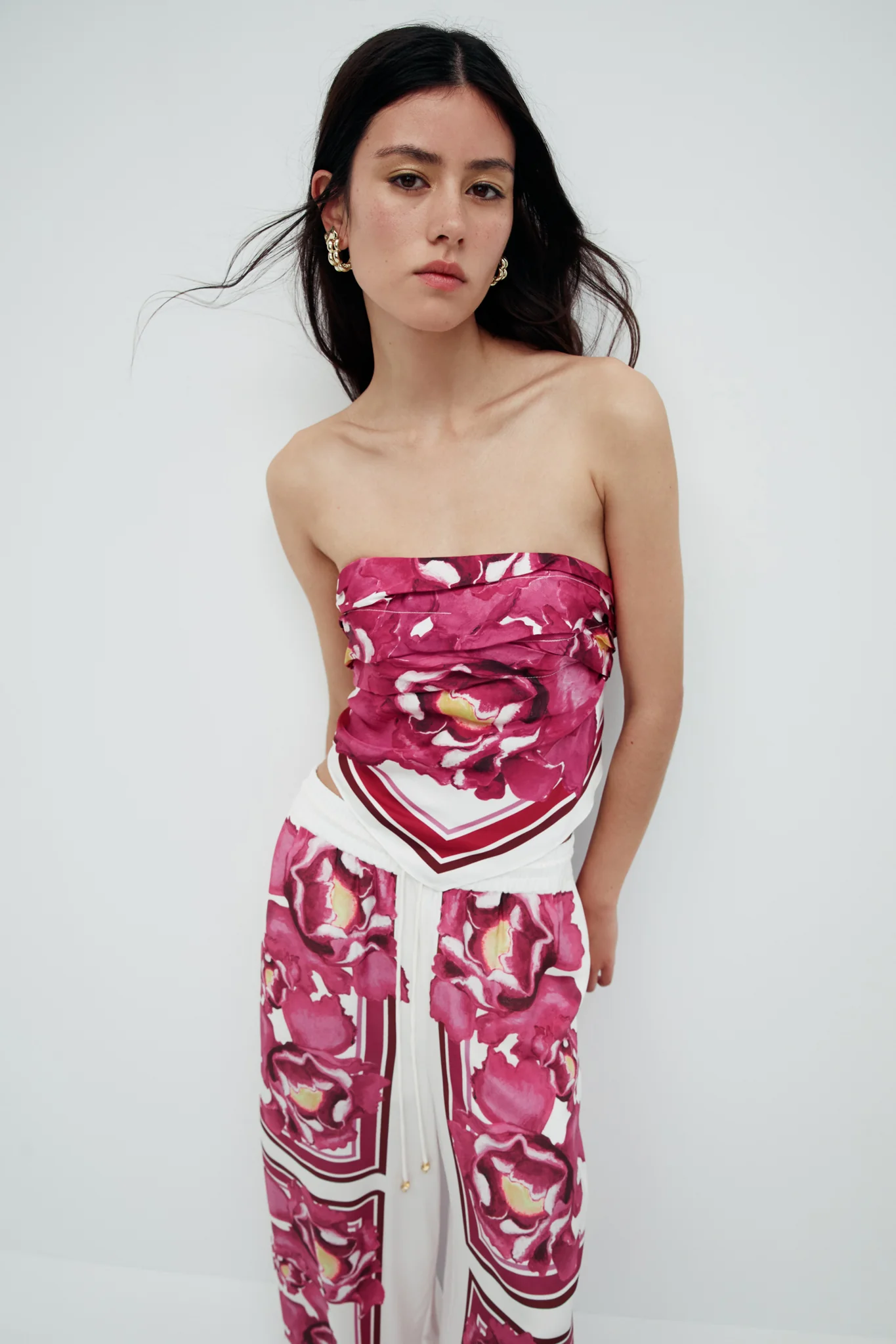 8801-atomic-scarf-top-1.webp Atomic Scarf Top