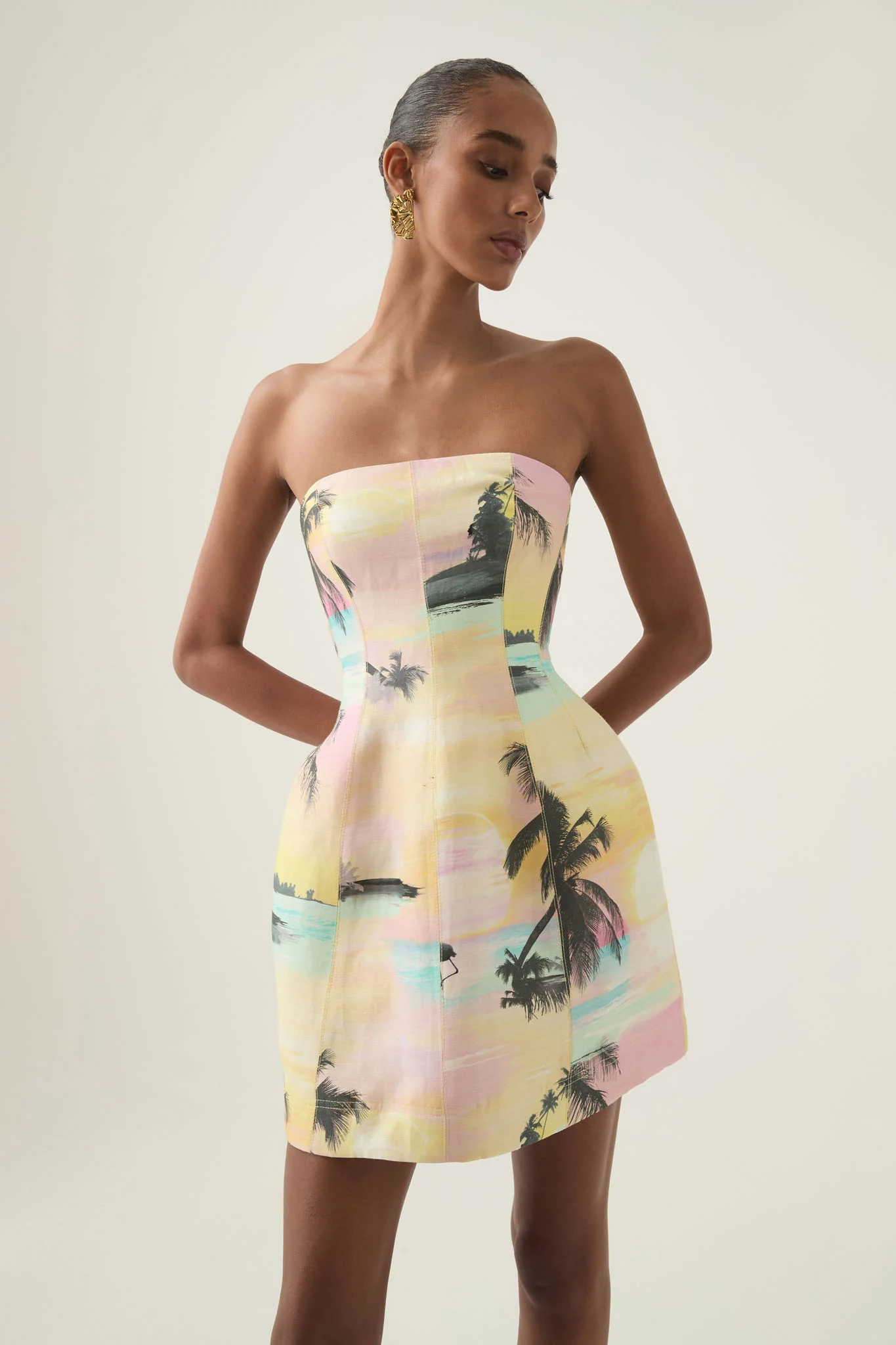 9135-baret-strapless-mini-dress-4.webp Baret Strapless Mini Dress