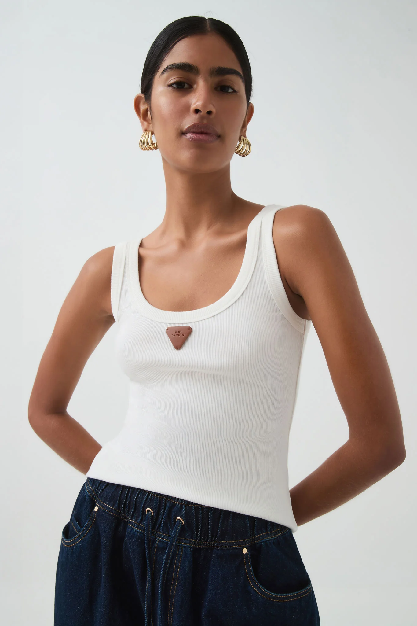 9191-cowrie-scoop-tank-1.webp Cowrie Scoop Tank
