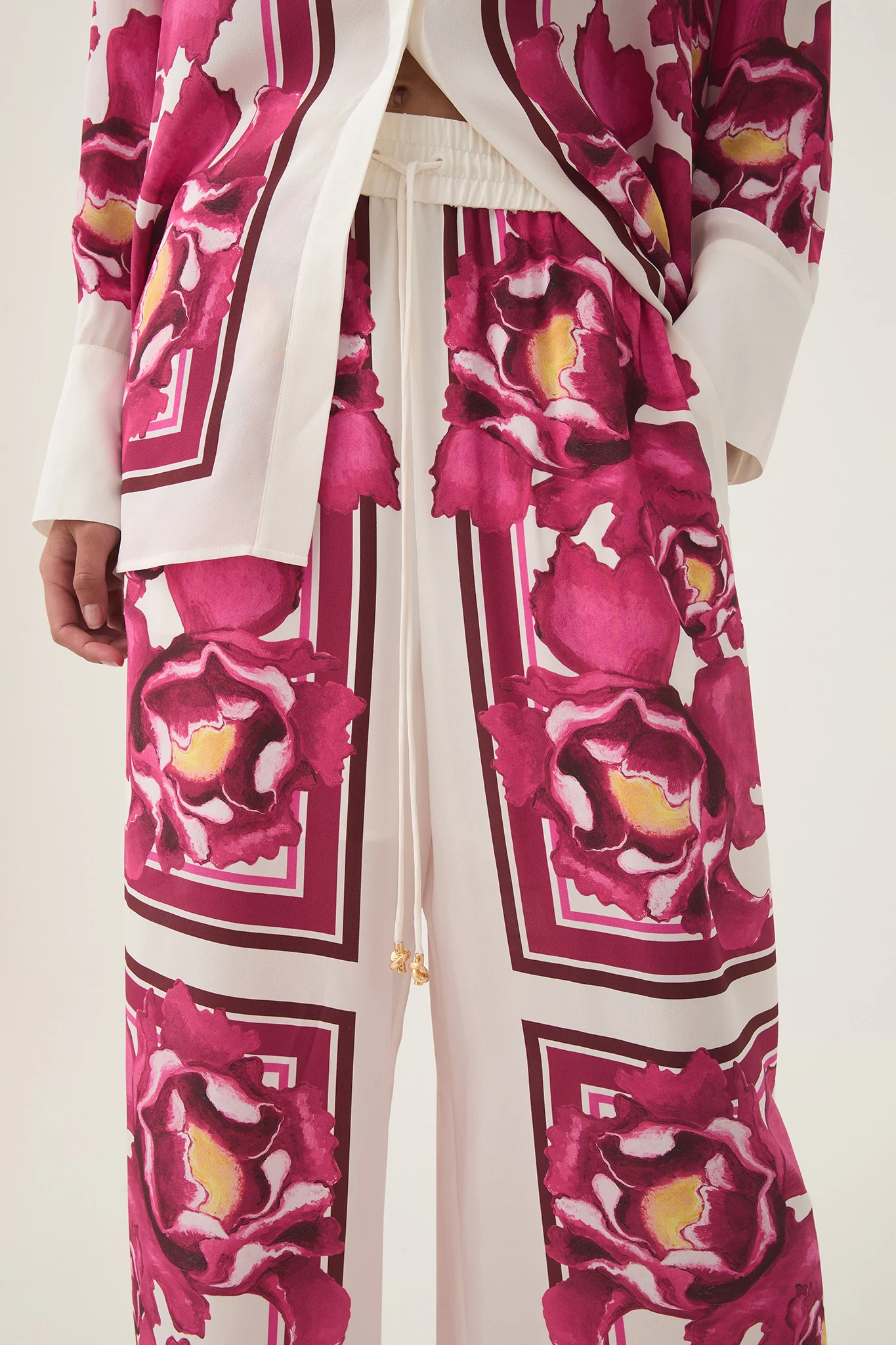 9962-atomic-silk-relaxed-pant-4.webp Atomic Silk Relaxed Pant